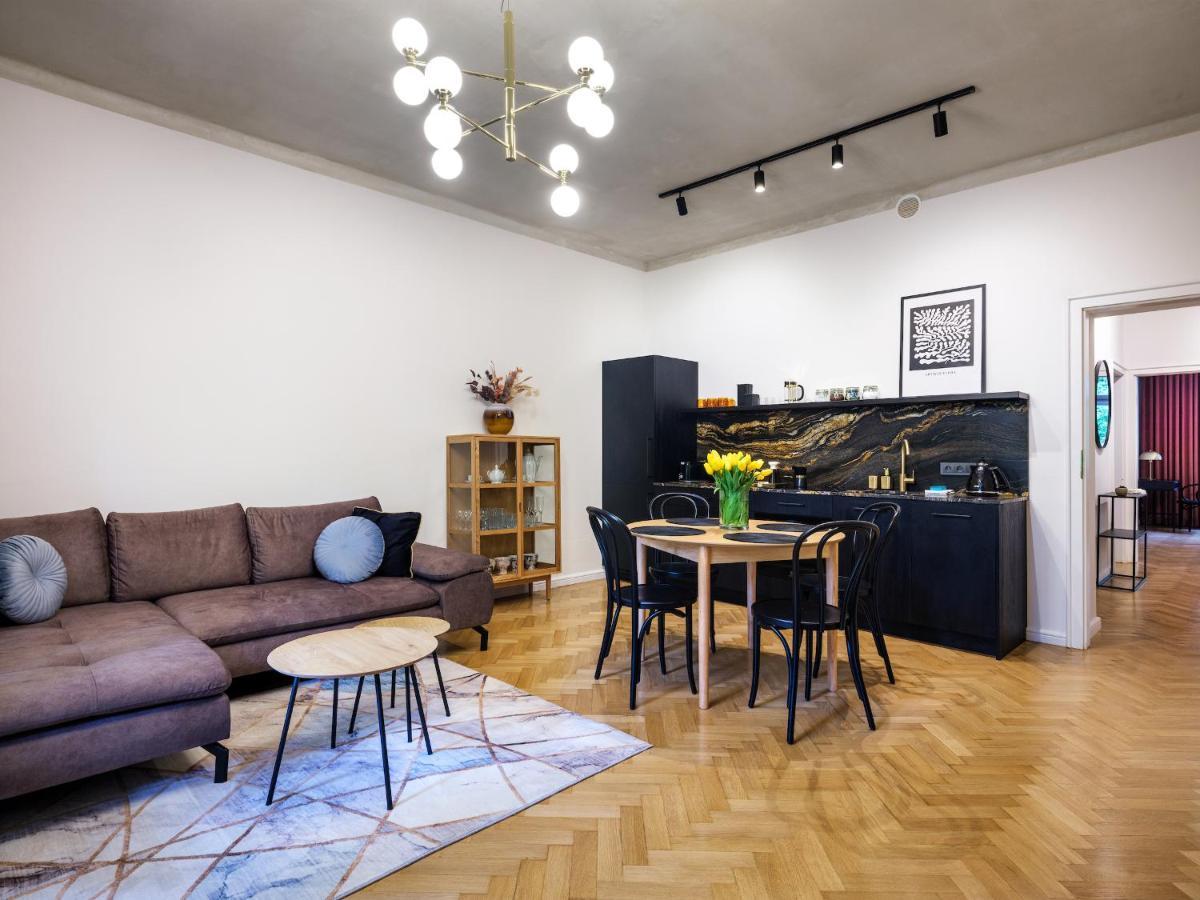 Tyzenhauz Grand Apartaments Краков Экстерьер фото